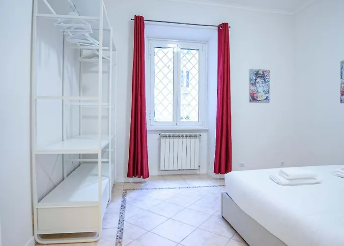 Easytopstay - Crescenzio Stylish *
