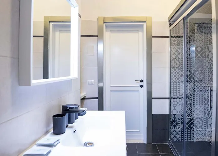 Easytopstay - Crescenzio Stylish Appartement *